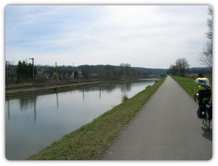 am Rhein-Rhône-Kanal